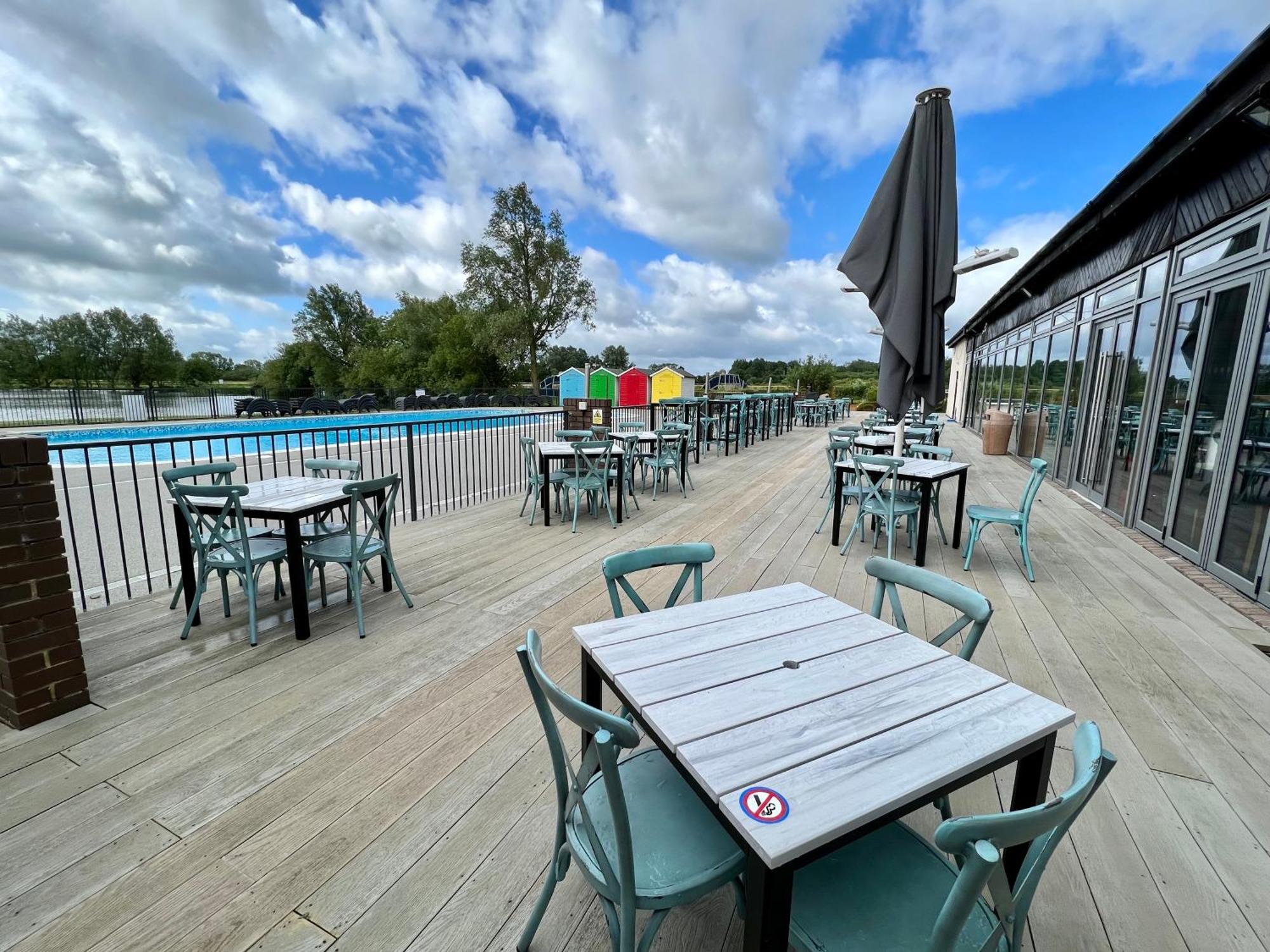 Paws Lodge, Hot Tub, Pet Friendly 南塞尔尼 外观 照片